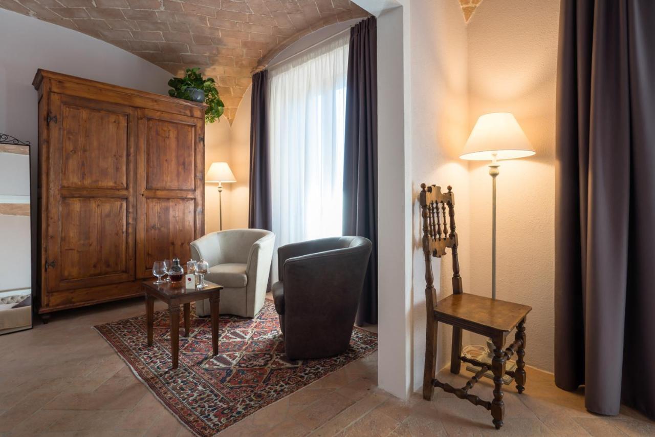 Dimora Delle Muse Panzió Montalcino Kültér fotó