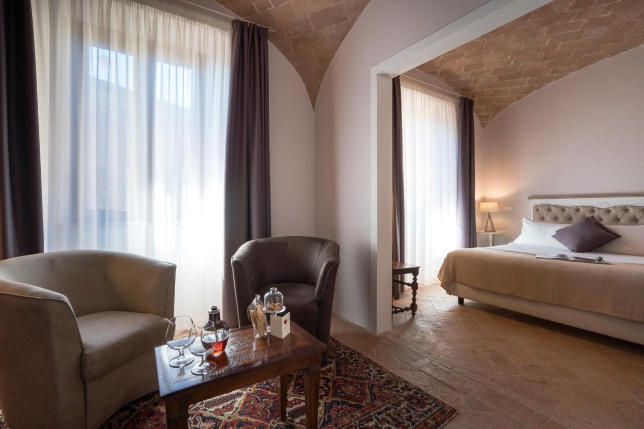 Dimora Delle Muse Panzió Montalcino Kültér fotó